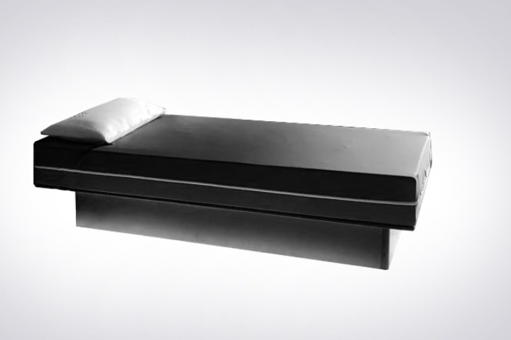 AQUASPA LETTO CON MATERASSO AD ACQUA E LETTO CON BASE IN LEGNO AQUASPA LETTO CON BASE IN LEGNO E MATERASSO AD ACQUA