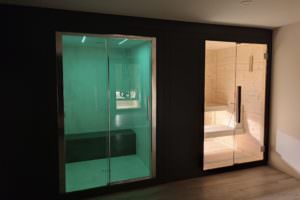 ALL INN INDOOR SAUNA AND TURKISH BATH WITH CHROMOTHERAPY